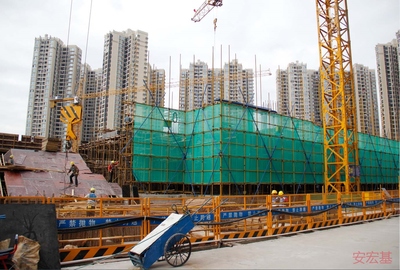 龍華區(qū)住建局巡查安宏基天曜廣場E座裝配式建筑項目現(xiàn)場